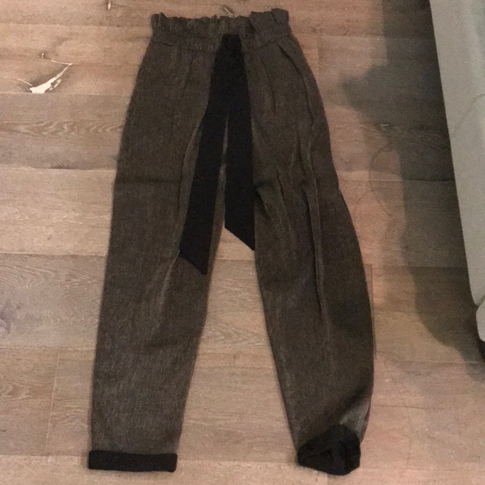 Elegant pants. High wasted